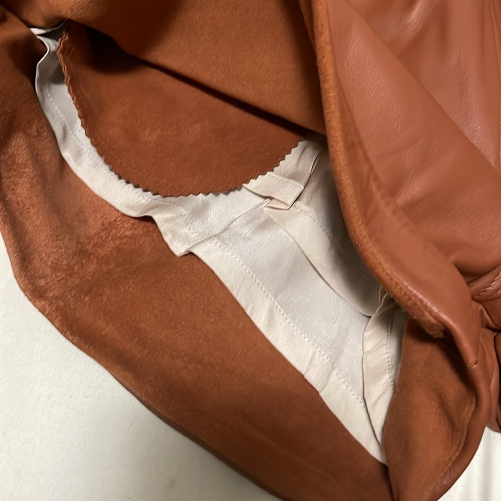 Zeynep Arcay Lamb Skin Leather Shorts - Picture 8 of 9